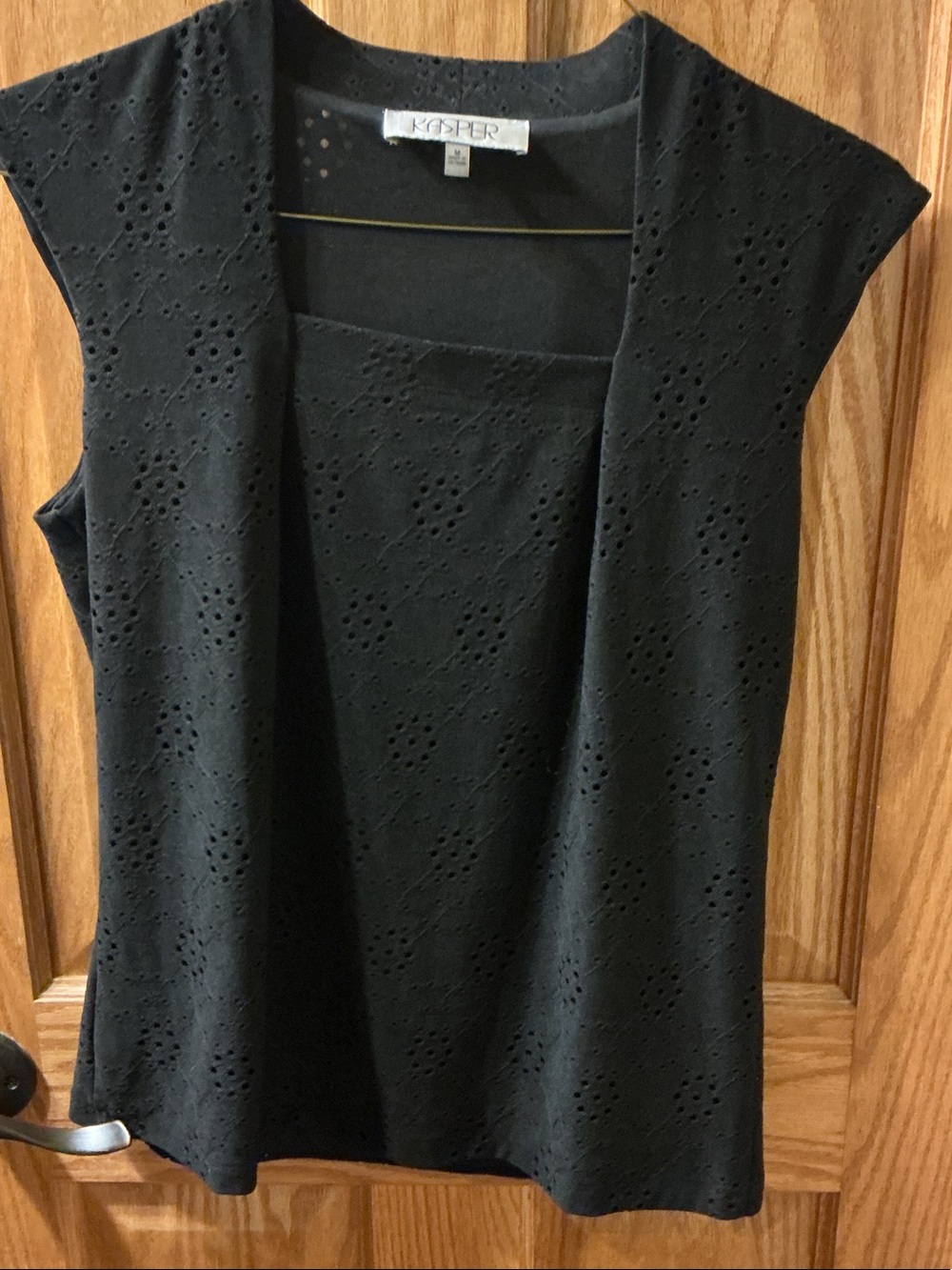 Kasper Black Eyelet Cap-Sleeve Tank